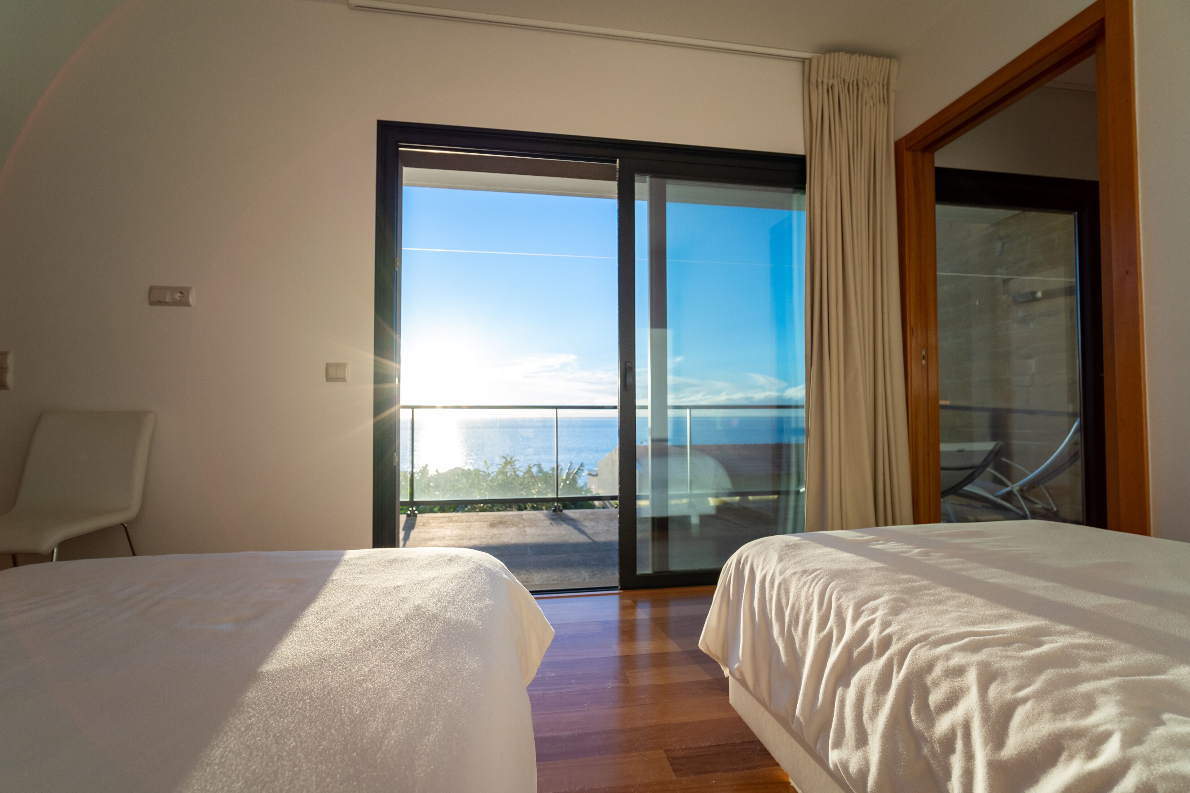 2 chambres, bureau, fer et planche à repasser, Wi-Fi gratuit