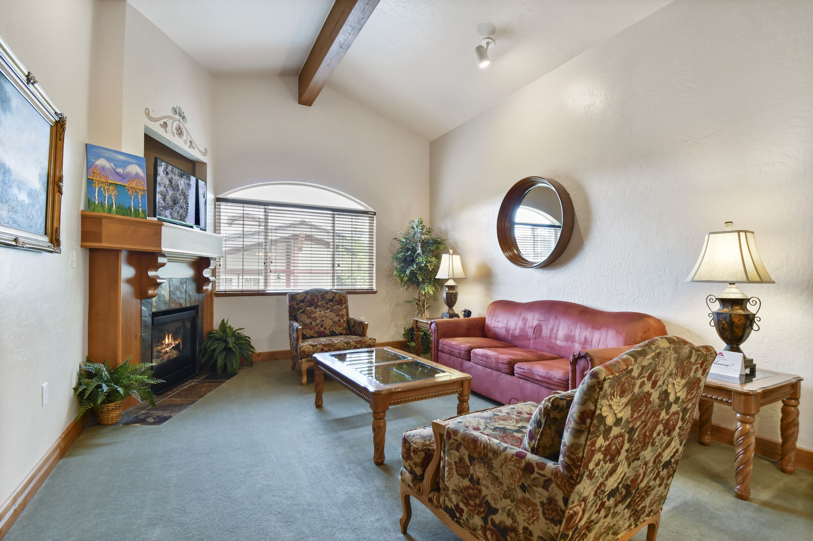 Adventure Hub~Backcountry Ski|Snowmobile|Scuba Diving Villa 3022-1