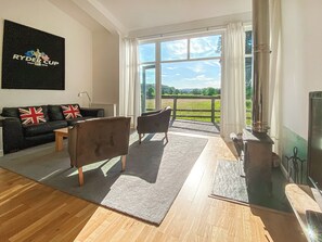 Fireplace - Yew Tree Barn - HW7737 (Near Usk)