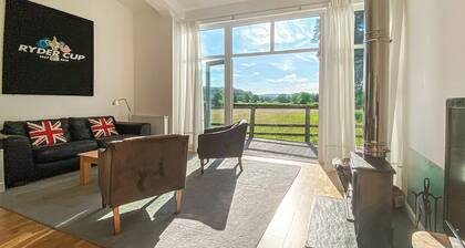 Yew Tree Barn - HW7737