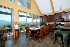Dining - Four bedrooms with Smoky Mountain views, hot tub, pool table, & plenty of space! (Gatlinburg)