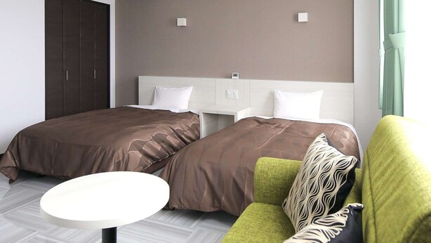 Room - Pleasant Hyuga (Hyuga)