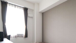 Room - Pleasant Hyuga (Hyuga)