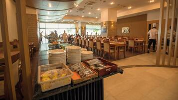 Desayuno buffet (KRW 25000 por persona)