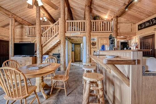 Remodeled, Dog-Friendly Cabin w/ Large Fenced Yard, WiFi & W/D - Great for ATVs