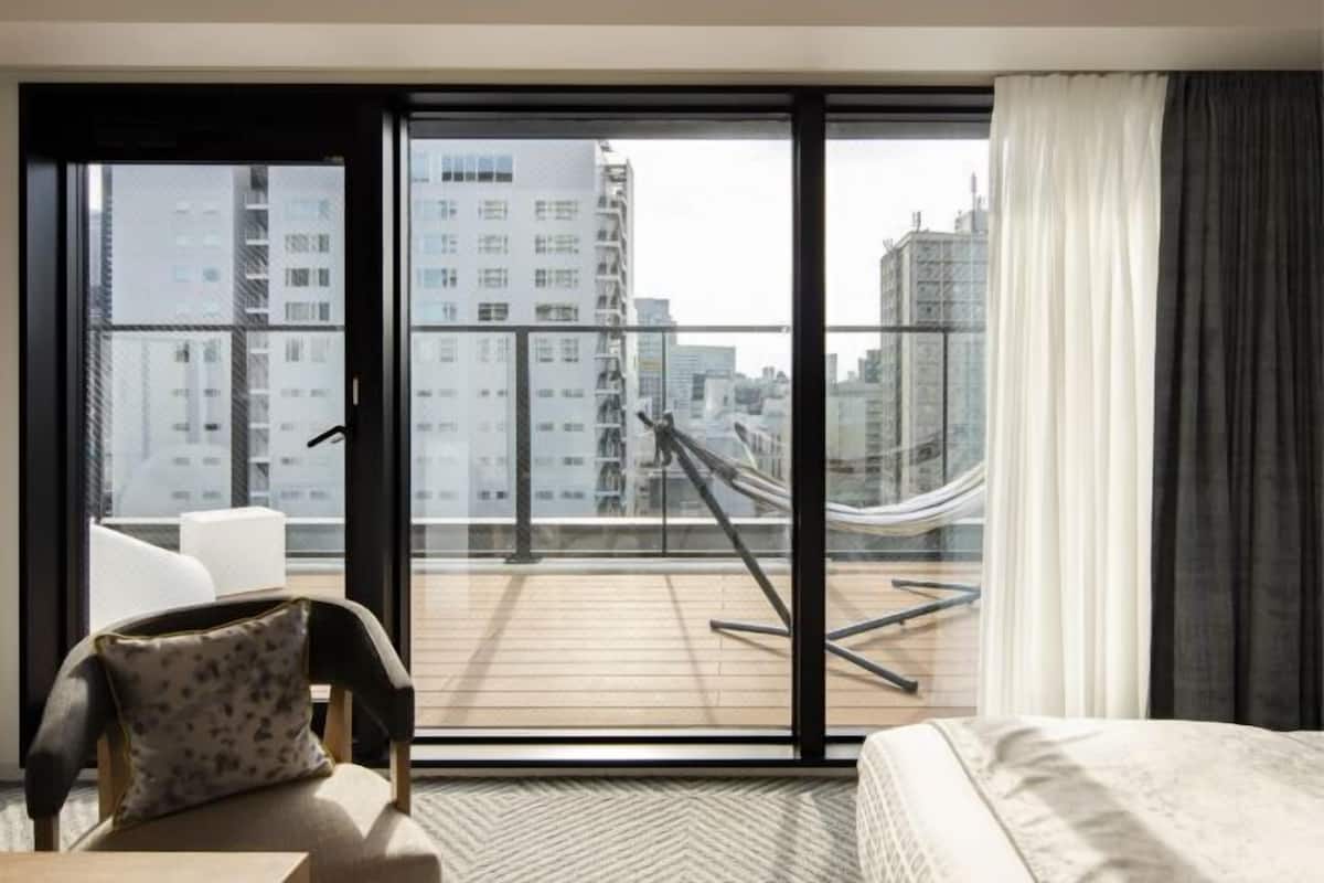 1 bedroom, soundproofing, iron/ironing board, free WiFi