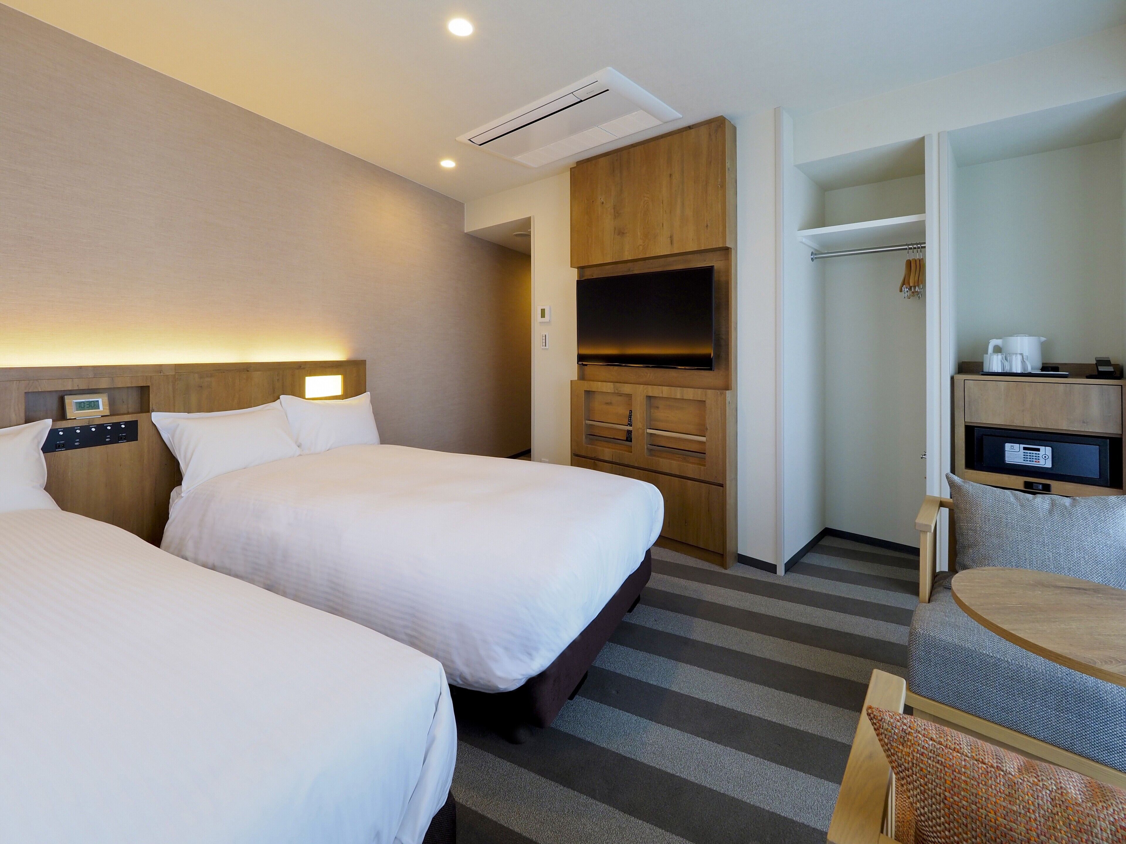 1 bedroom, minibar, in-room safe, desk