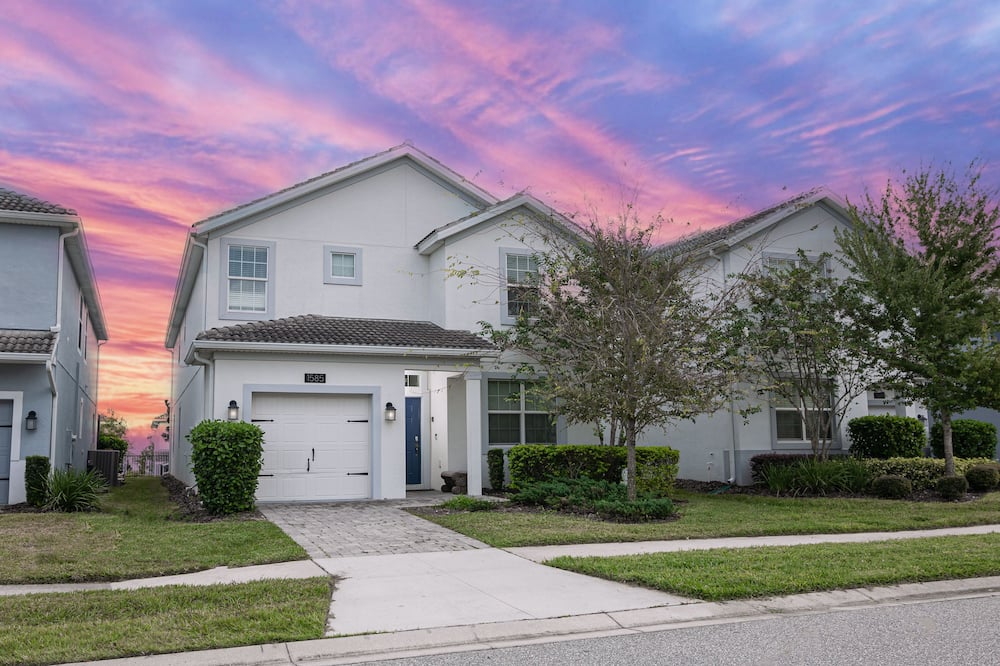 Lux Villa 10 min from Disney Club House Wetpark all inclusive free\n