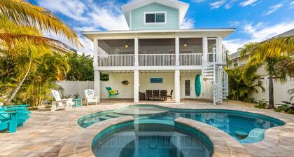 Aloha Beaches! Newly Renovated 4 Bedroom 3 Bath Home w/ Private Pool!