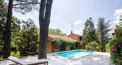 Villa la Bruscola by MMega