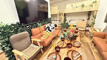 Soundproofing, iron/ironing board, free WiFi, bed sheets