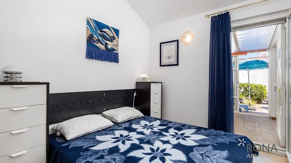 1 chambre, Wi-Fi gratuit, draps fournis