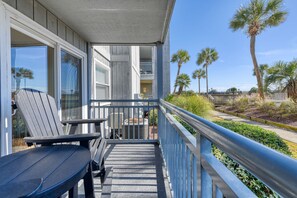 Terrace/patio - A Place At The Beach 1K - Two Bedroom, Two Bath Ocean View Condo (Garden City Beach)