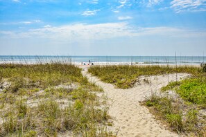 A Place at the Beach 1K - A Place At The Beach 1K - Two Bedroom, Two Bath Ocean View Condo (Garden City Beach)