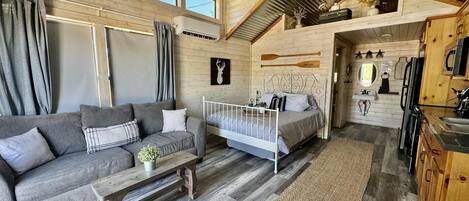 1 camera, ferro/asse da stiro, Wi-Fi, lenzuola