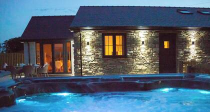 3 bedroom accommodation in Bethania, near Aberaeron