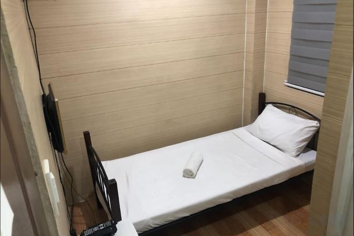 Basic Single Room