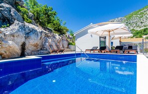 Pool - Stunning home in Zaton (Zaton)