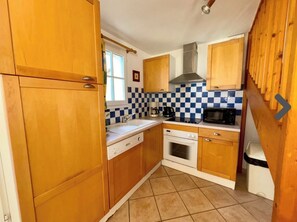 Réfrigérateur, micro-ondes, four, lave-vaisselle