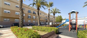 Nice house near the beach with parking and wifi