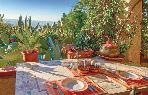 Schöne Wohnung in Camaiore (LU) mit Swimmingpool