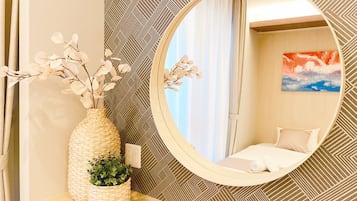 Superior Triple Room (101), Non Smoking (Please contact the property in advance to use Sofa Bed) | Desk, iron/ironing board, free WiFi, bed sheets