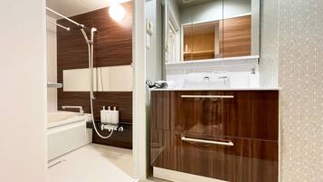 Superior Family Room (202), Non Smoking (Please contact the property in advance to use Sofa Bed) | Bathroom | Separate tub and shower, free toiletries, hair dryer, slippers