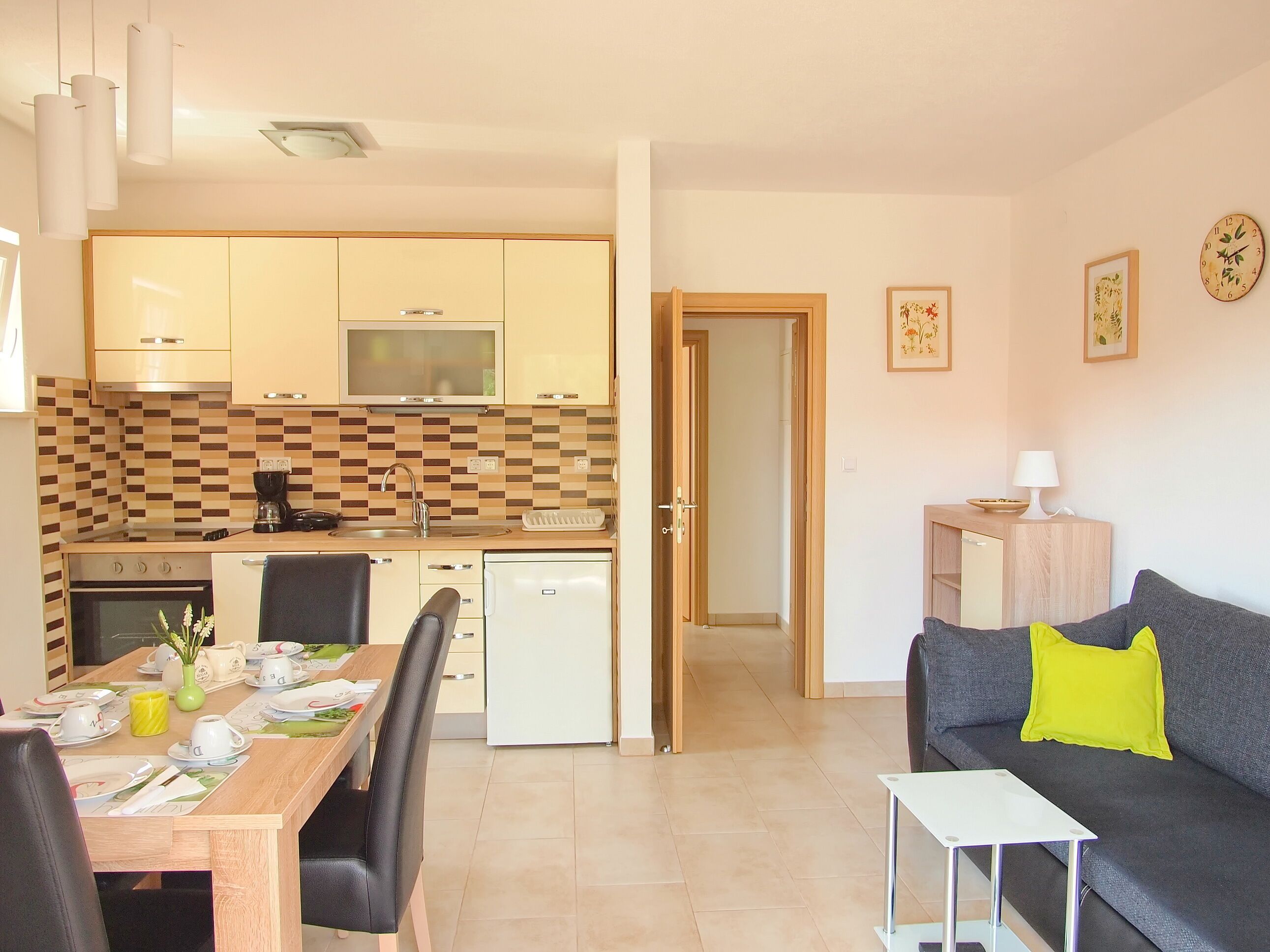 Apartment (One Bedroom Apartment with Terrace) | Living room | TV