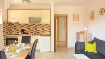 Apartment (One Bedroom Apartment with Terrace) | Living room | TV