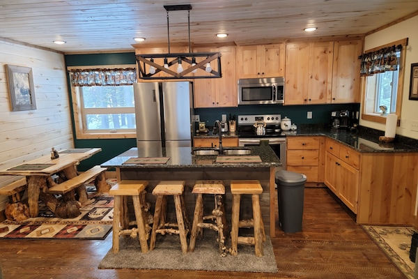 Frigorífic, microones, forn i placa de cuina