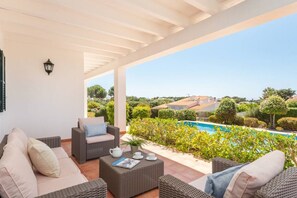 Terrace/patio - Villa Poppy. Private pool, Full AC & Wifi, Menorca (Sant Lluís)