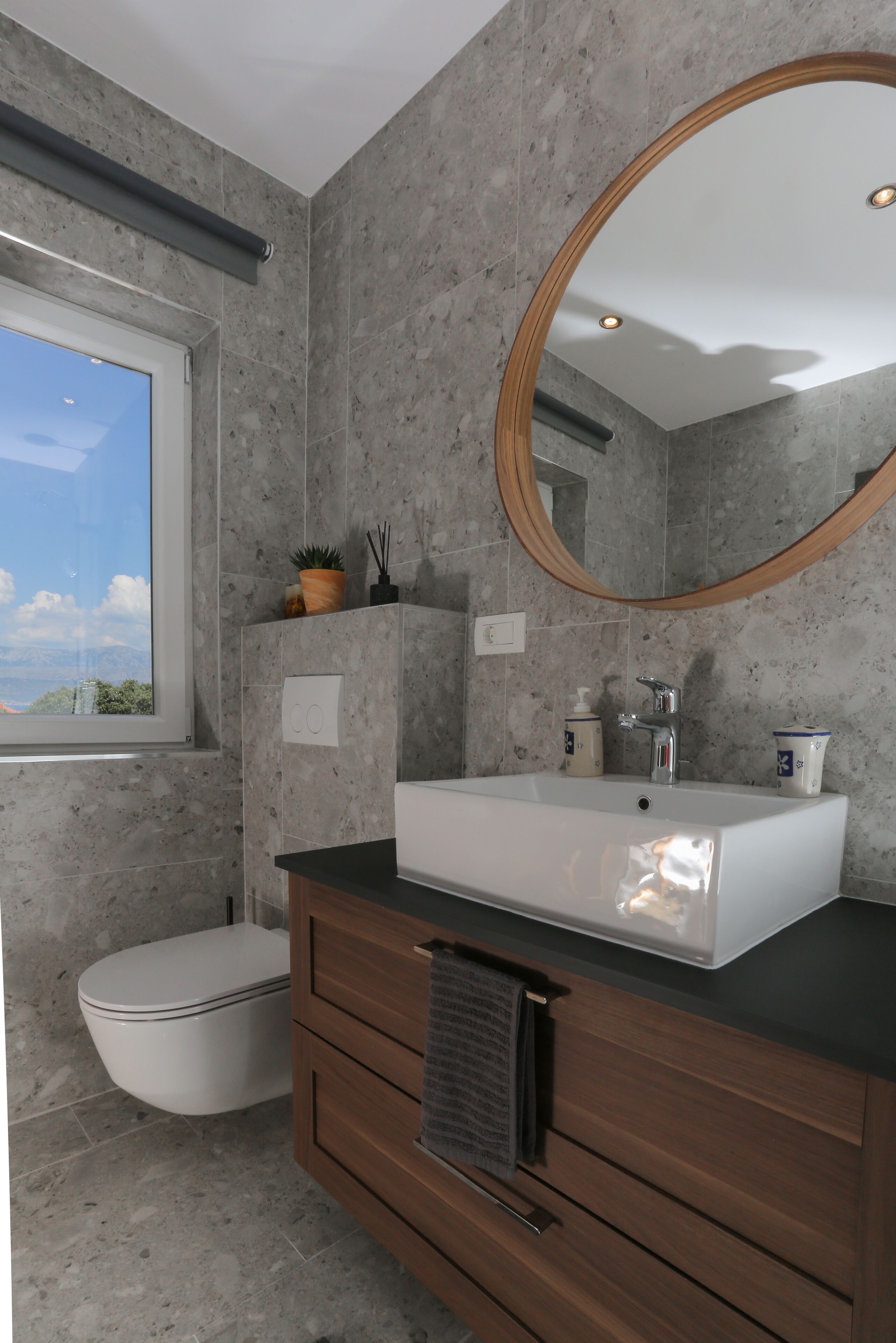 Apartment (Three Bedroom Apartment- Balconies an) | Bathroom