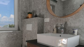 Apartment (Three Bedroom Apartment- Balconies an) | Bathroom | Shower, hair dryer, towels