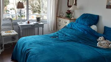 1 chambre, fer et planche Ă repasser, Wi-Fi, draps fournis