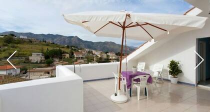 Blue Apartment 3, Sea view 200 m from the beach 20% DISCOUNT JULY SEVEN