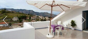 Blue Apartment 3, Sea view 200 m from the beach 20% DISCOUNT JULY SEVEN