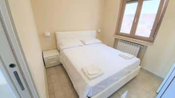 1 camera, ferro/asse da stiro, culla da viaggio, Wi-Fi gratuito