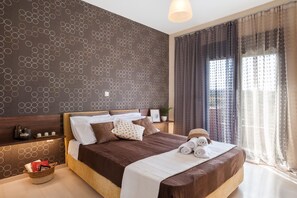 4 chambres, coffres-forts dans les chambres, fer et planche à repasser
