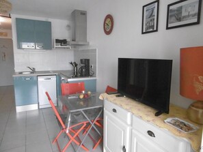 Fridge, microwave, dishwasher