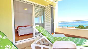 Apartment (Two-Bedroom Apartment Balcony and Se) | Terrace/patio