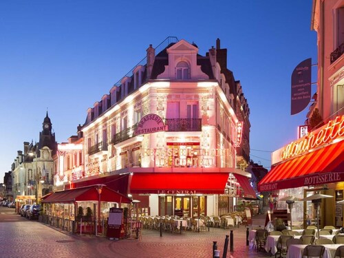 Studio vue mer, proximité commerces, 150m plage