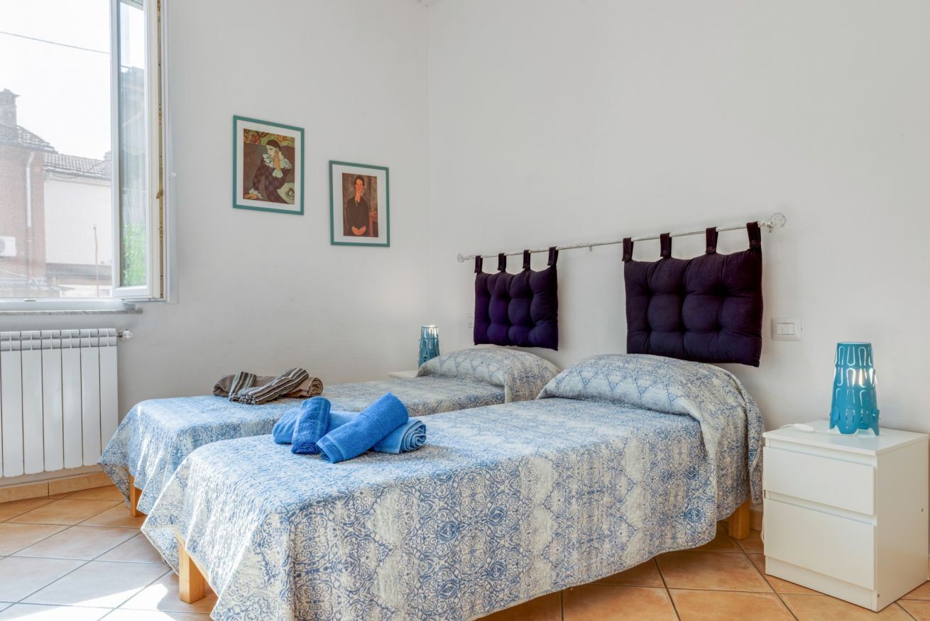 Apartment, 2 Bedrooms | 2 bedrooms, iron/ironing board, free WiFi, bed sheets