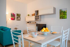 Appartement, 2 chambres | Coin séjour