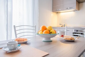 Appartement, 2 chambres | Coin séjour