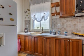 Căn hộ, 2 phòng ngủ | Bếp riêng | Tủ lạnh, lò nướng, dụng cụ pha cà phê/trà