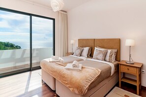 4 chambres, fer et planche à repasser, Wi-Fi gratuit, draps fournis