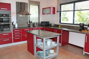 Kühlschrank, Ofen, Herdplatte, Geschirrspüler