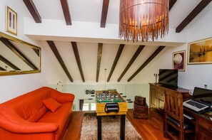Apartment (Four Bedroom Duplex Apartment) | Living room
