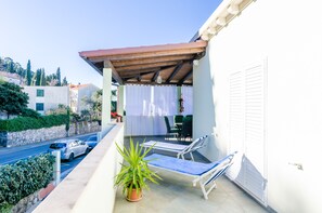 Apartment (Four Bedroom Duplex Apartment) | Terrasse/Patio