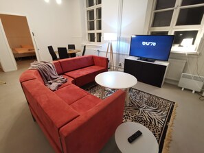 Apartment | Living room | 30-inch TV with digital channels - 2-bedroom Royal Apartment With Own Sauna in Kotka (Kotka)